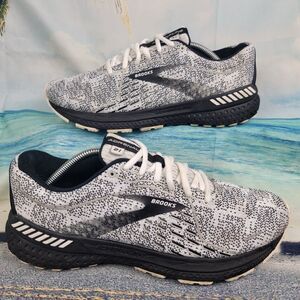 Brooks Adrenaline GTS 21 Black and White Athletic Shoes